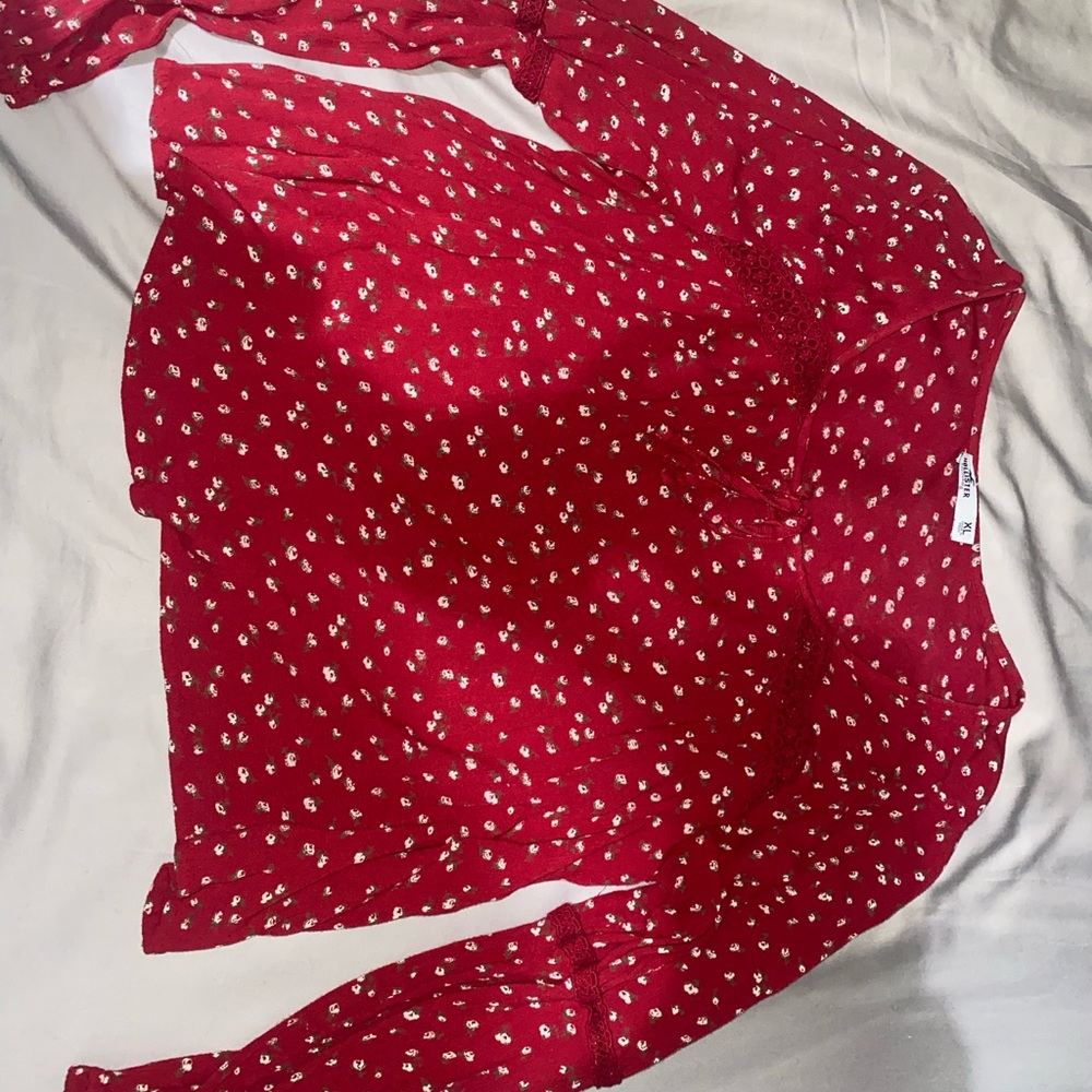 Flowing Hollister Blouse